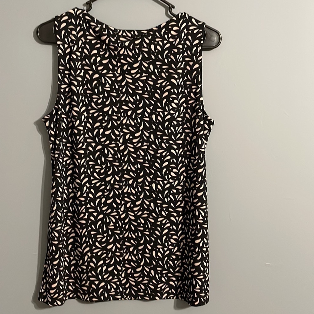 Dana Buchman sleeveless top size medium - Picture 4 of 4